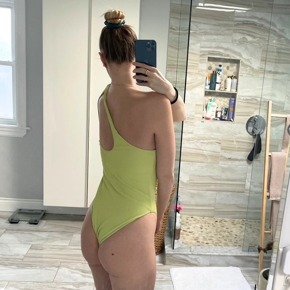 L*Space Phoebe Classic One Shoulder Rib One Piece - Size 12 - Picture 5 of 8